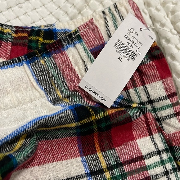 NWT- Old Navy - XL & 2X. Flannel Pajama Short - Picture 6 of 6